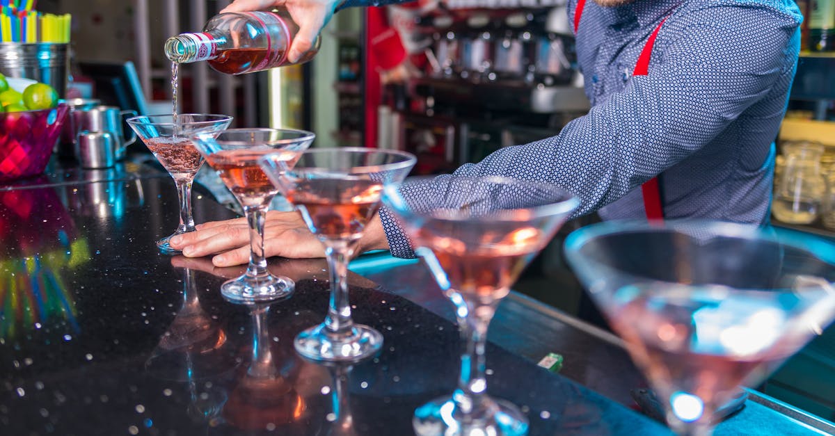 découvrez une savoureuse sélection de cocktails pour égayer vos soirées avec des recettes rafraîchissantes et originales.